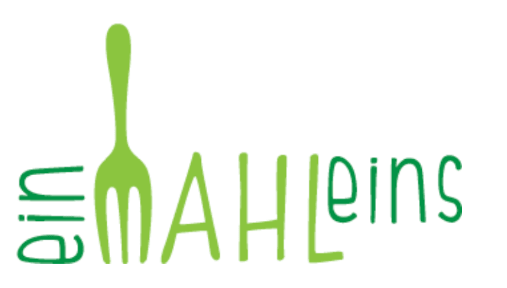 Logo mit dem Wort „einMAHLeins“ in grünen Buchstaben – perfekt für ein Ernährungscoaching oder Gesundheitszentrum – mit einem verspielten Design, bei dem das „M“ als aufrechte Gabel stilisiert ist und Buchstabengrößen und -stärken variieren.