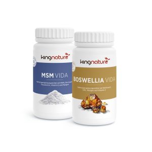 Zwei Kingnature-Nahrungsergänzungsmittelflaschen aus dem Gelenkpaket: MSM Vida mit blauem Etikett und weißem Pulver und Boswellia Vida mit goldenem Etikett und Boswellia-Harz. Beide Flaschen haben weiße Verschlüsse, die ihre natürlichen Inhaltsstoffe hervorheben.