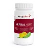 Eine weiße Flasche mit der Aufschrift „kingnature HERBAL HERO“ mit Löwenzahnblüten und grünen Blättern auf dem rot-weißen Etikett. Die Flasche verfügt über einen weißen Schraubverschluss und ein lebendiges Kräuterdesign.