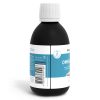Eine schwarze Plastikflasche mit weißem Verschluss und blau-weißem Etikett enthält 250 ml flüssiges Omega-3-Nahrungsergänzungsmittel. Das Etikett enthält Nährwertangaben, eine Website, einen Barcode und hebt die essentiellen Omega-3-Fettsäuren hervor.