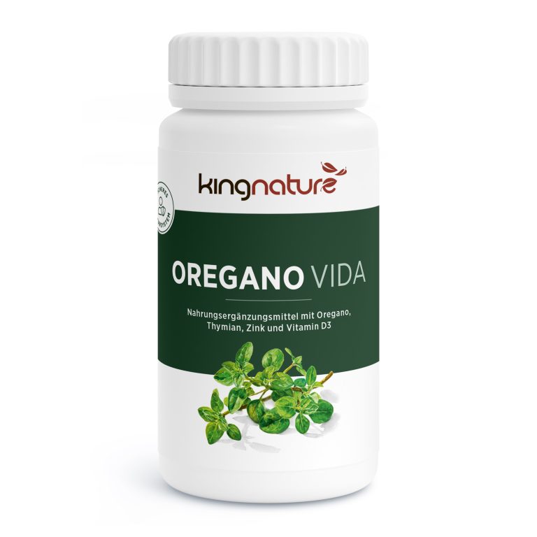 Eine weiße Flasche mit der Aufschrift Oregano Vida und Oregano-Blättern auf dem Etikett. Das Ergänzungsmittel enthält Oregano, Thymian, Zink und Vitamin D3. Jetzt Oregano Vida kaufen und wertvolle Inhaltsstoffe genießen!.