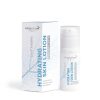Abgebildet sind eine Flasche und eine Schachtel Hydrating Skin Lotion für trockene Haut. Die weiße Verpackung mit blauen Akzenten unterstreicht die reparierende Wirkung, die natürliche Kraft und wie sie hilft, trockene Haut natürlich zu pflegen.