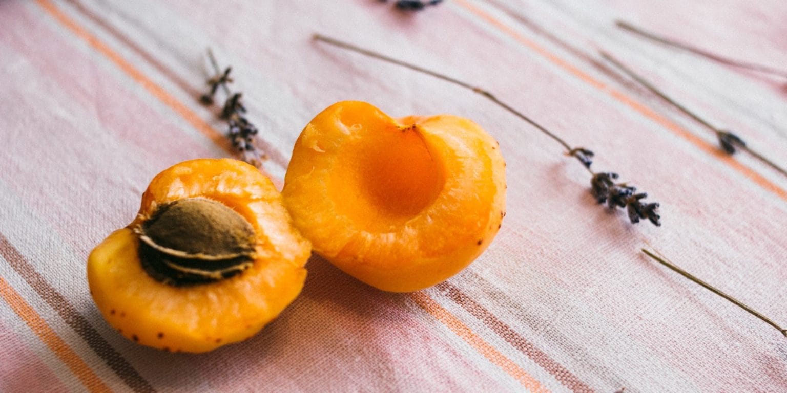 Mystic Moments - Olio Di Nocciolo Di Albicocca Biologico 100% Puro - 1 Litro - Olio Vettore Per Pelle Sensibile E Massaggi